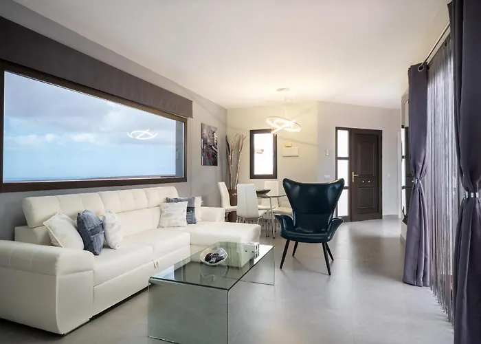 Villa Kira, Tindaya