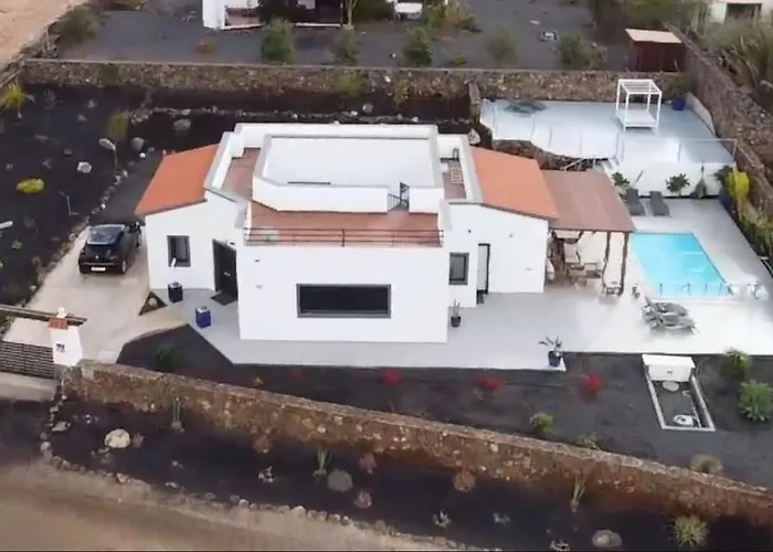 Villa Kira, Tindaya